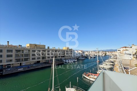 Сasa de 3 dormitorios en venta en Empuriabrava, Gerona, Cataluña, Spain № 5943