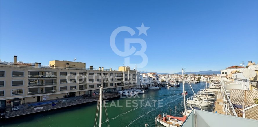 3 bedrooms house for sale in Empuriabrava, Girona, Catalonia, Spain № 5943