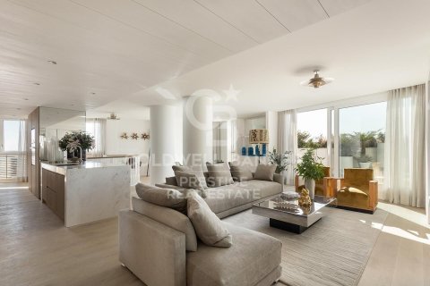Ático de 4 dormitorios en venta en Barcelona, Cataluña, Spain № 5942