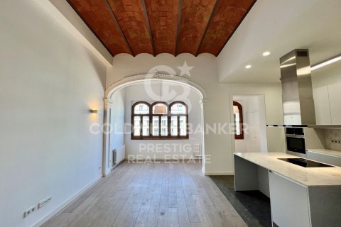 Apartamento de 2 dormitorios en venta en Barcelona, Cataluña, Spain № 5944 - foto 15