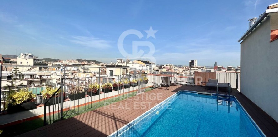 Apartamento de 2 dormitorios en venta en Barcelona, Cataluña, Spain № 5944