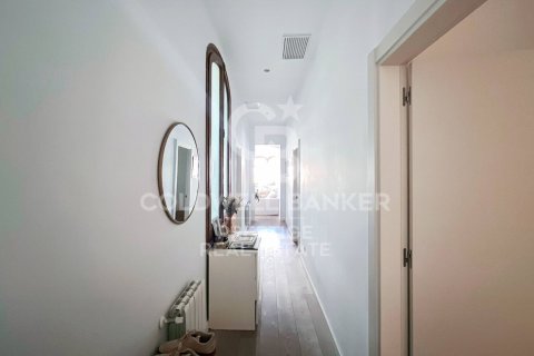 Apartamento de 2 dormitorios en venta en Barcelona, Cataluña, Spain № 5944 - foto 11