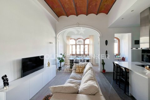 Apartamento de 2 dormitorios en venta en Barcelona, Cataluña, Spain № 5944 - foto 3