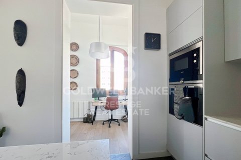 Apartamento de 2 dormitorios en venta en Barcelona, Cataluña, Spain № 5944 - foto 9