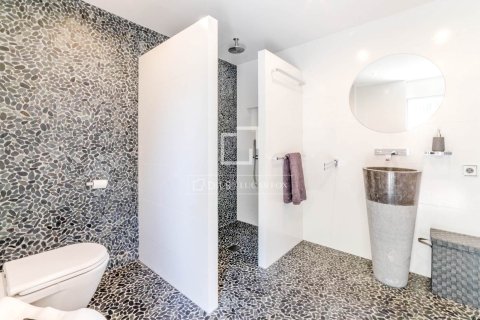 Villa de 5 dormitorios en venta en Sitges, Barcelona, Cataluña, Spain № 4192 - foto 30