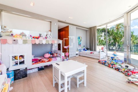 Villa de 5 dormitorios en venta en Sitges, Barcelona, Cataluña, Spain № 4192 - foto 17