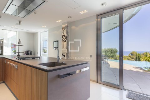 Villa de 5 dormitorios en venta en Sitges, Barcelona, Cataluña, Spain № 4192 - foto 13