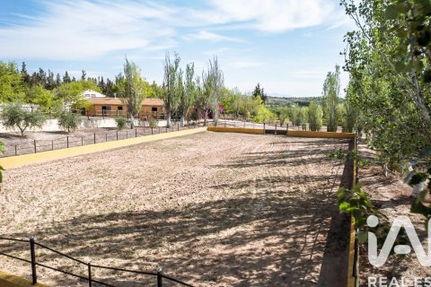 Сasa de 4 dormitorios en venta en Castellví de la Marca, Barcelona, Cataluña, Spain № 4634 - foto 5