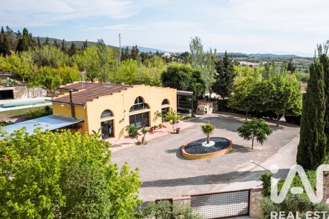 Сasa de 4 dormitorios en venta en Castellví de la Marca, Barcelona, Cataluña, Spain № 4634 - foto 3