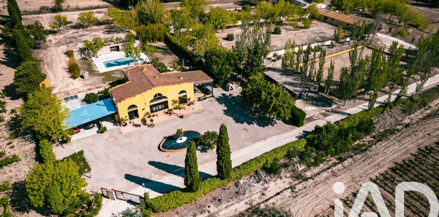 Сasa de 4 dormitorios en venta en Castellví de la Marca, Barcelona, Cataluña, Spain № 4634