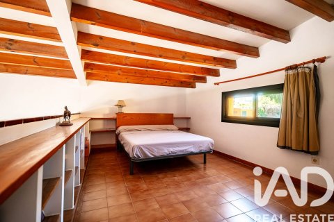Сasa de 4 dormitorios en venta en Castellví de la Marca, Barcelona, Cataluña, Spain № 4634 - foto 18
