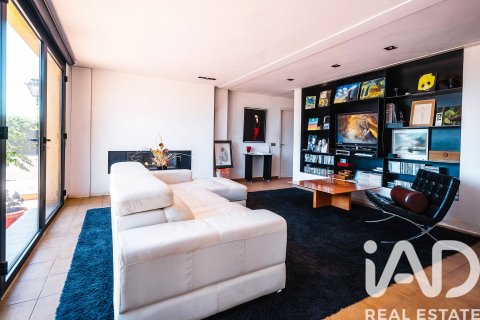 Сasa de 4 dormitorios en venta en Castellví de la Marca, Barcelona, Cataluña, Spain № 4634 - foto 11