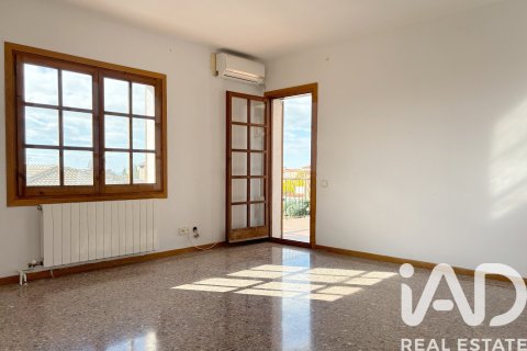 Сasa de 7 dormitorios en venta en Roda de Berà, Tarragona, Cataluña, Spain № 4631 - foto 15