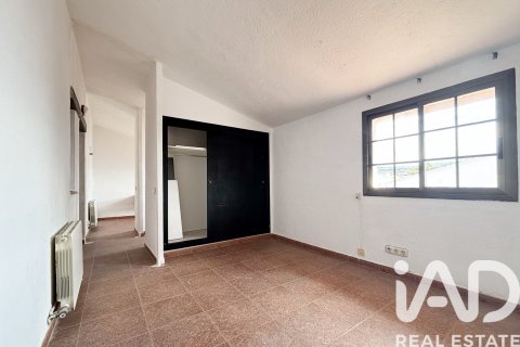 Сasa de 7 dormitorios en venta en Roda de Berà, Tarragona, Cataluña, Spain № 4631 - foto 22
