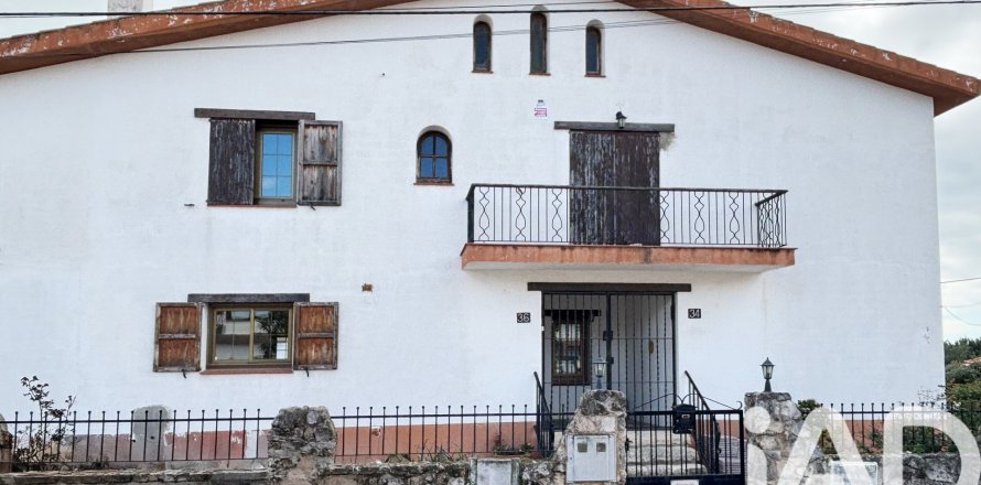 Сasa de 7 dormitorios en venta en Roda de Berà, Tarragona, Cataluña, Spain № 4631