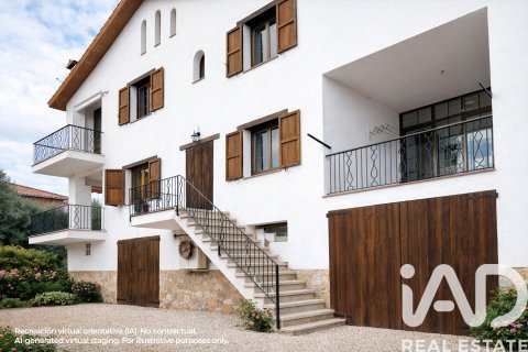 Сasa de 7 dormitorios en venta en Roda de Berà, Tarragona, Cataluña, Spain № 4631 - foto 25