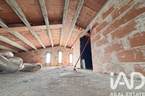 Сasa de 7 dormitorios en venta en Roda de Berà, Tarragona, Cataluña, Spain № 4631 - foto 24